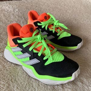 Adidas Harden basketball sneakers 